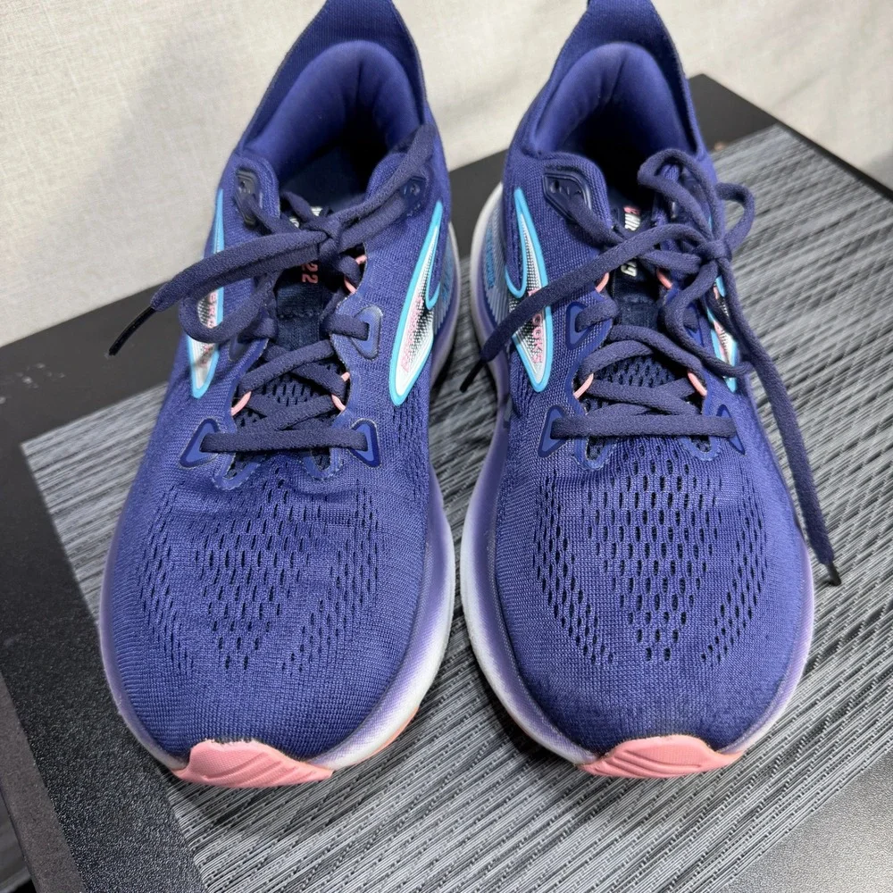 Brooks wear scuffs